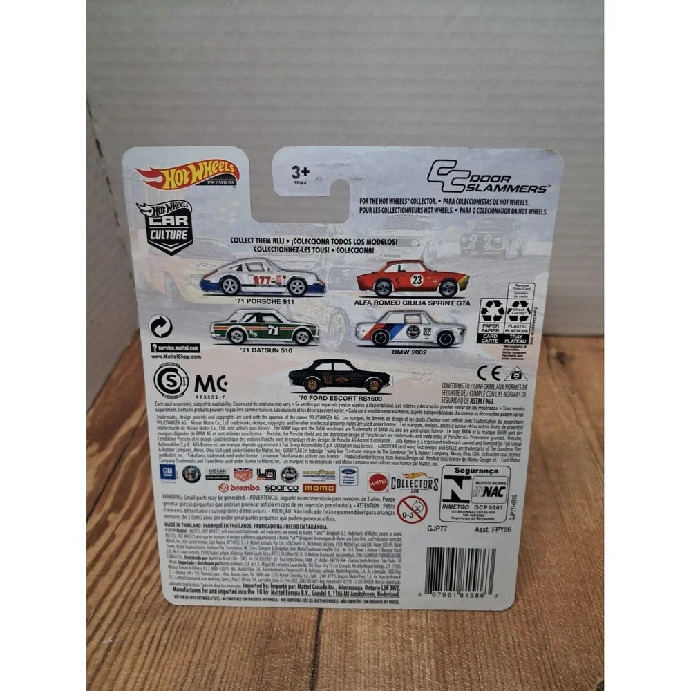 Hot Wheels Premium Car Culture '71 Datsun 510 - White/Green 2019